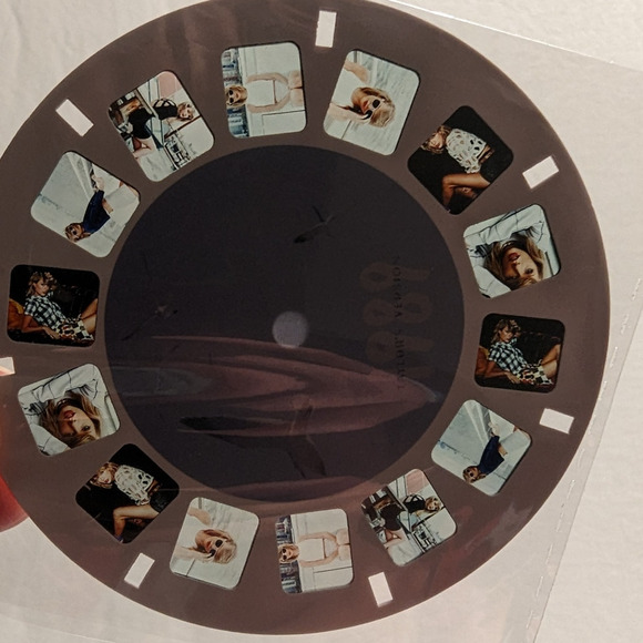 Taylor Swift 1989 Taylor's Version Viewfinder 2 Photo Discs 14 Photos New In Box - Picture 9 of 11